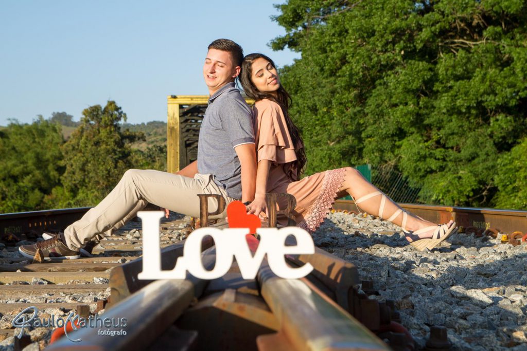 romantyicos em ensaio fotográfico para casal