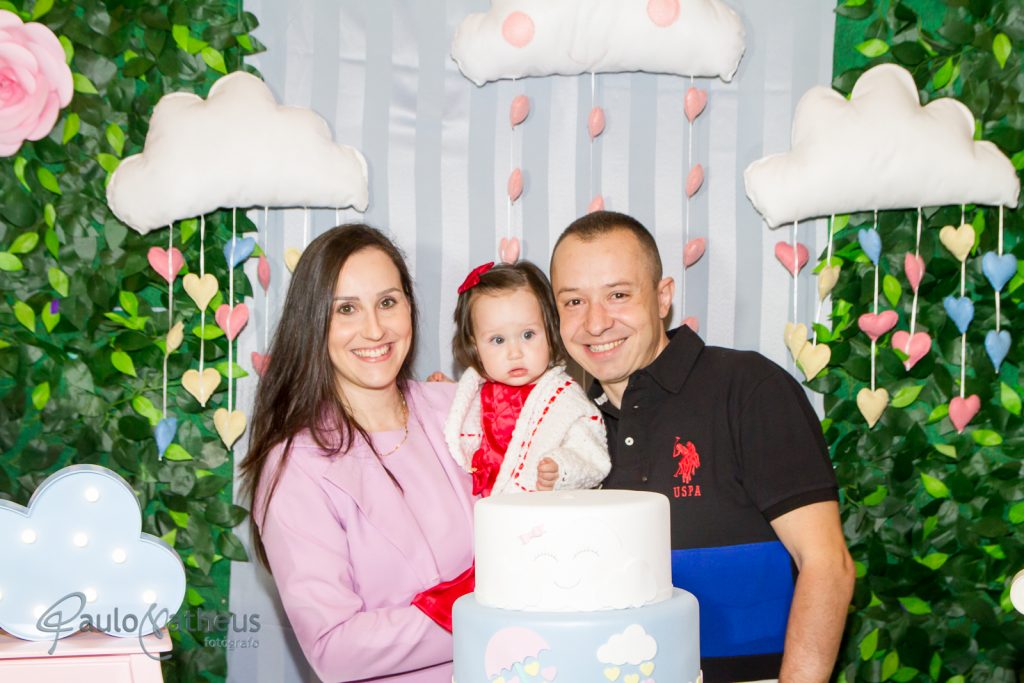 festa de aniversário de um ano com papai e mamãe